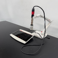 Ohaus Aquasearcher pH Meter image 1